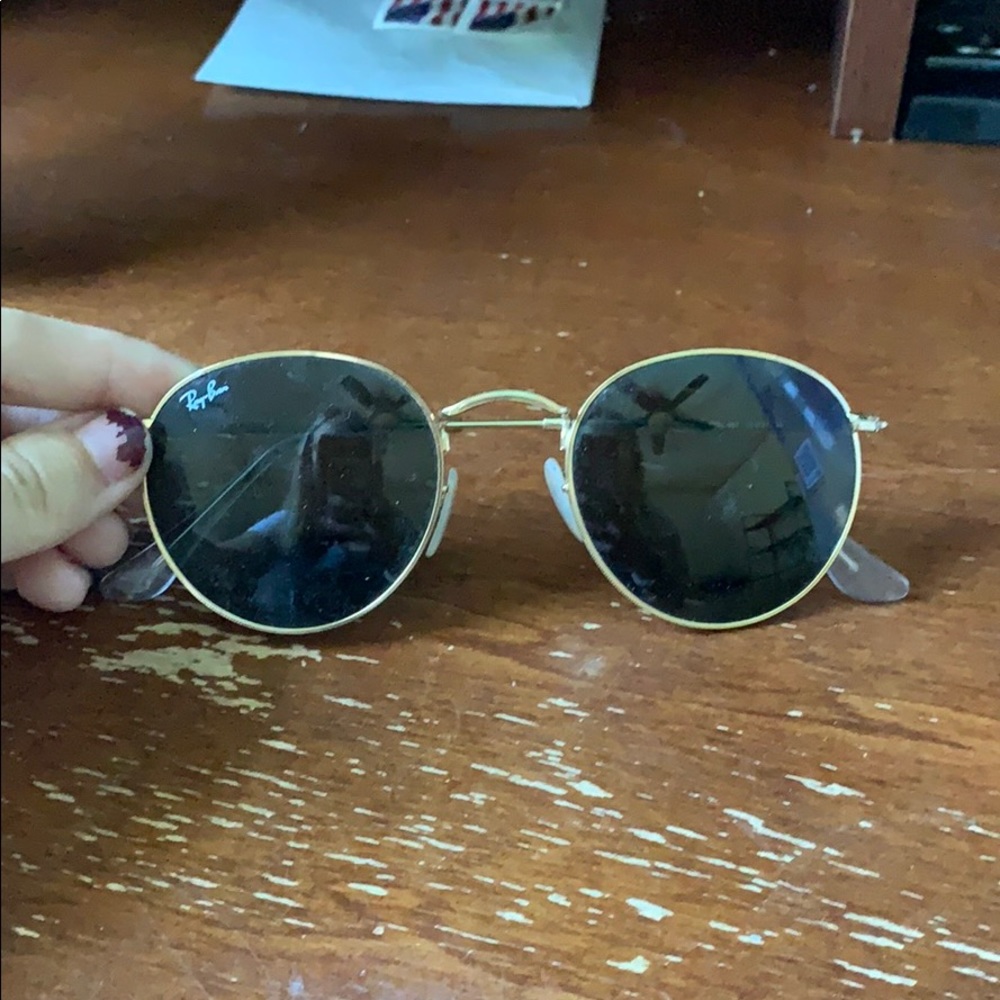 Great Round Ray-bans!